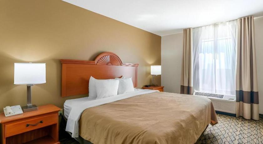 Quality Inn & Suites Jefferson City Exterior foto
